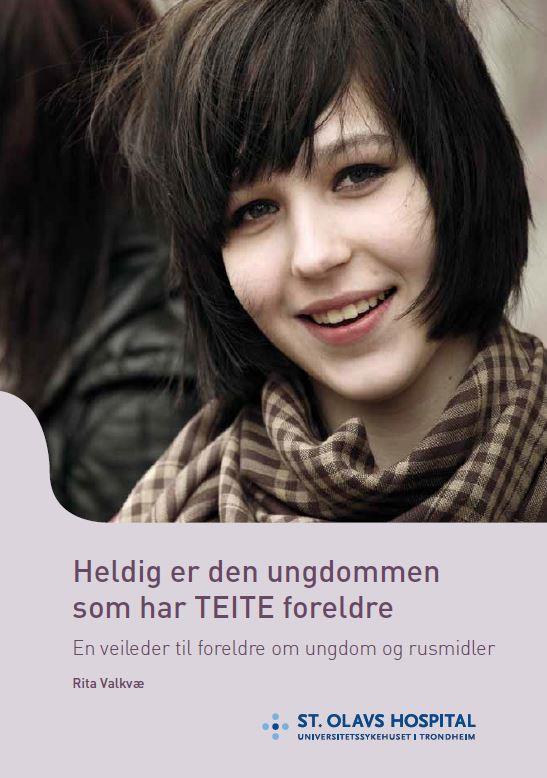 Jente som smiler - Klikk for stort bilete